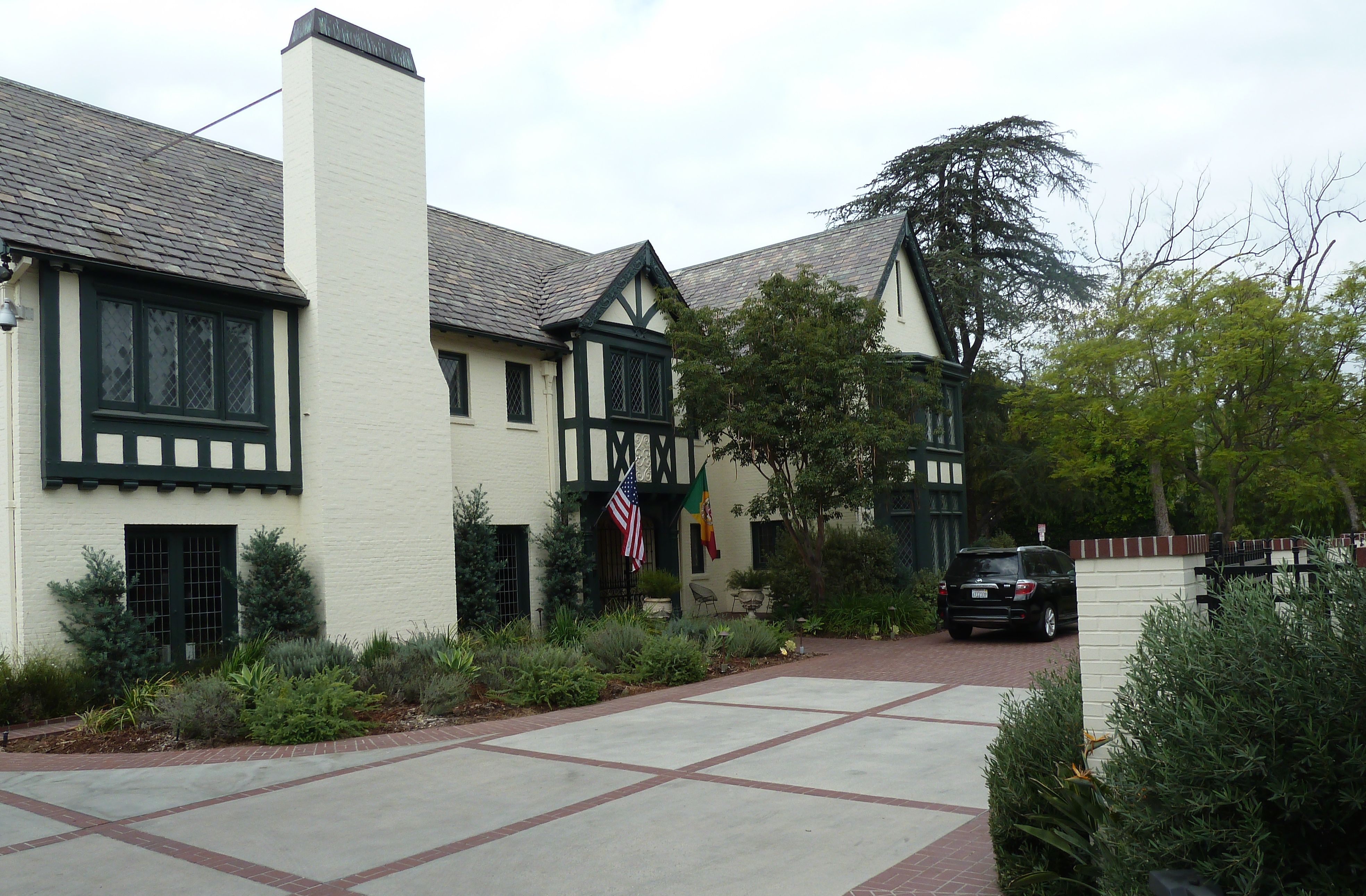THE GETTY HOUSE (Not the Museum) A Bit of LA History Brought Current