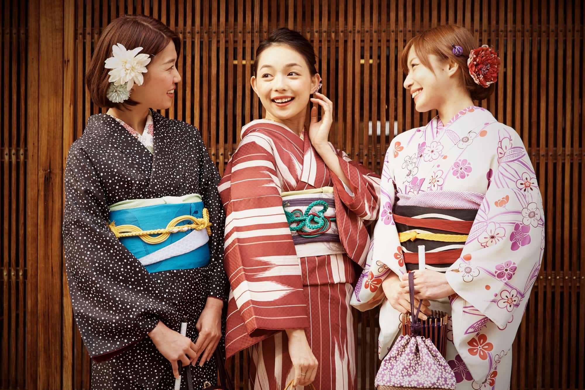 【民族衣装編】着物デザイナーがチェック！イケてるファッション大喜利 伝統工芸品ならBECOS