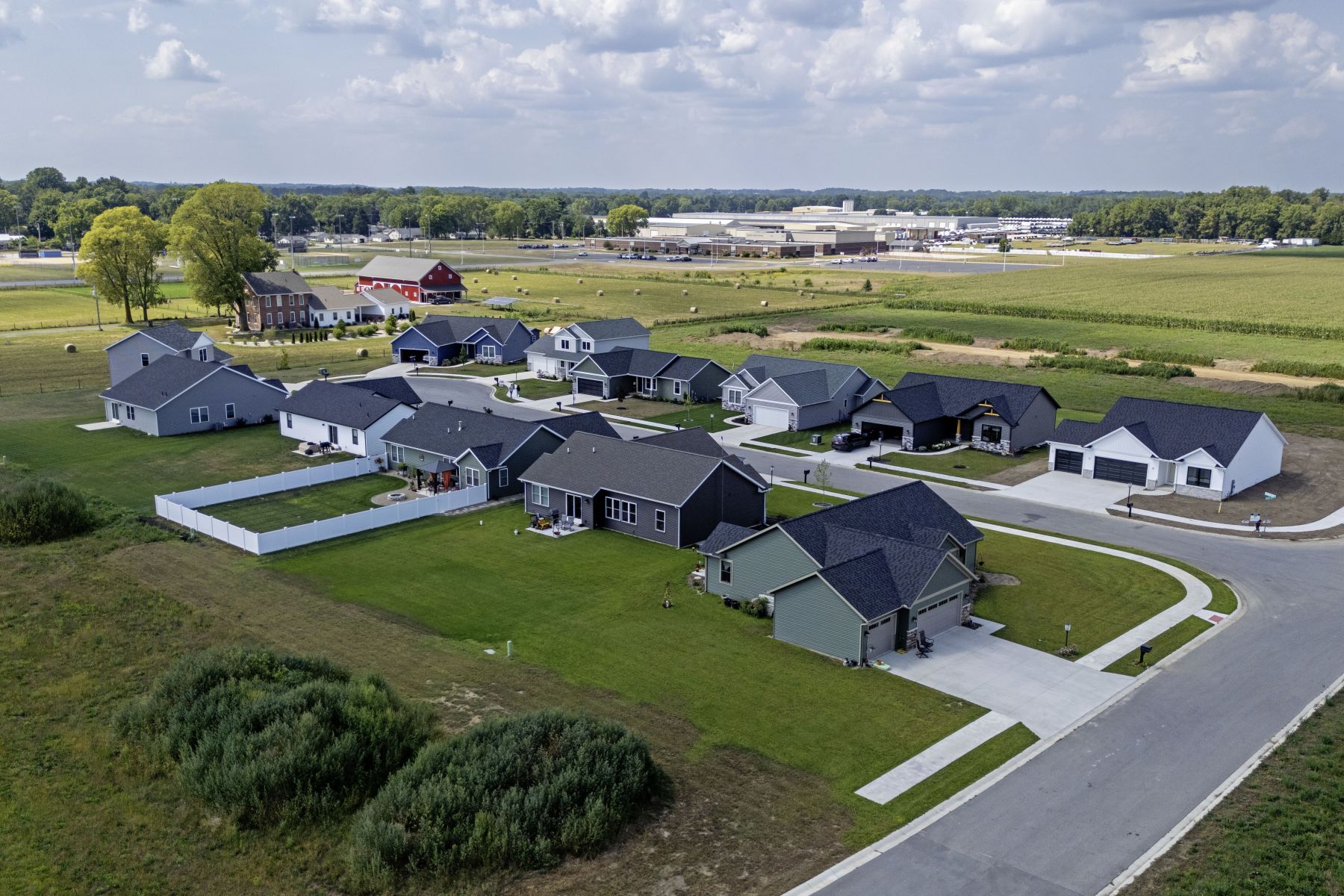 Communities Detail Falcons Lair at Barrington New Paris, IN Journey