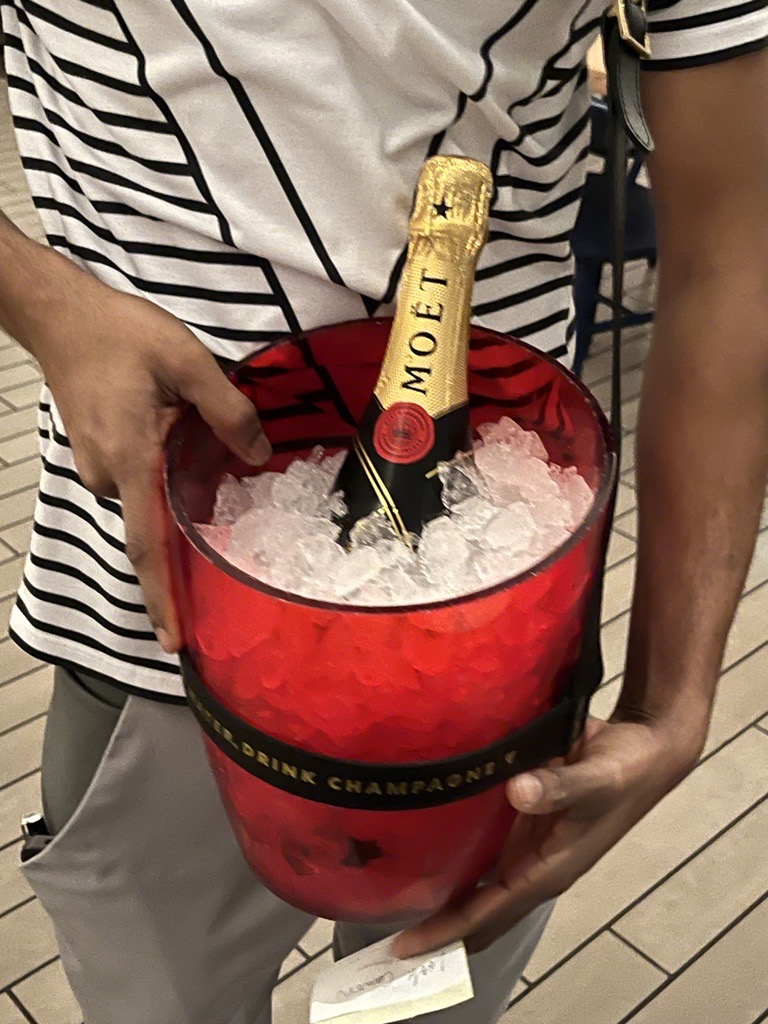 Virgin Shake for Champagne