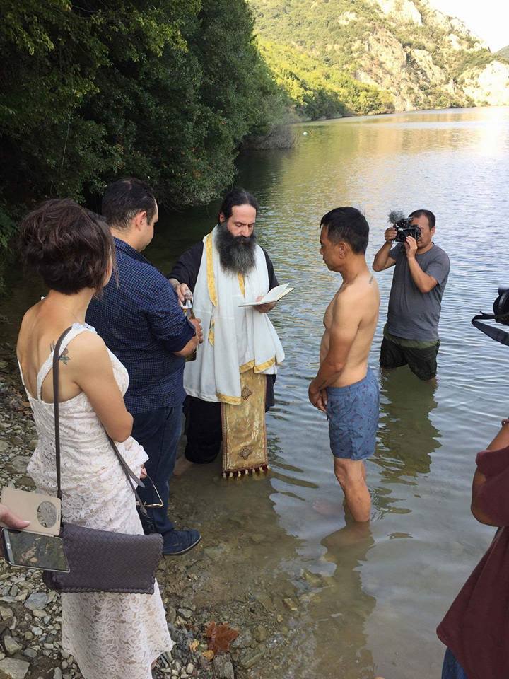 Chinese Man Travels Thousands of Miles to be Baptized