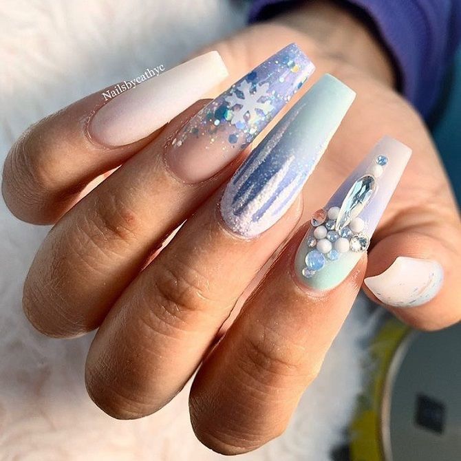 нарисованный макет ногтей