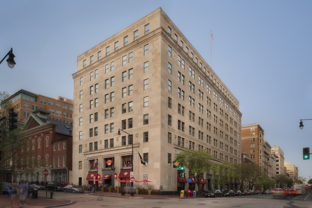 999 E Street Monthly Parking near me