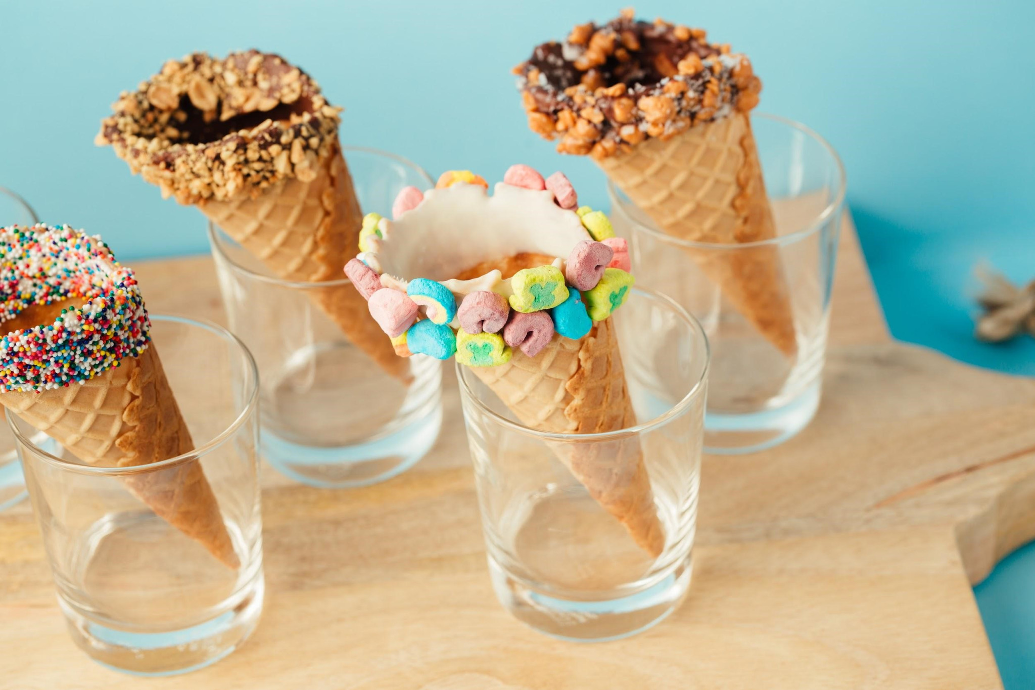 5 Ways to Dip Your Ice Cream Cones Homemade Dessert Ideas
