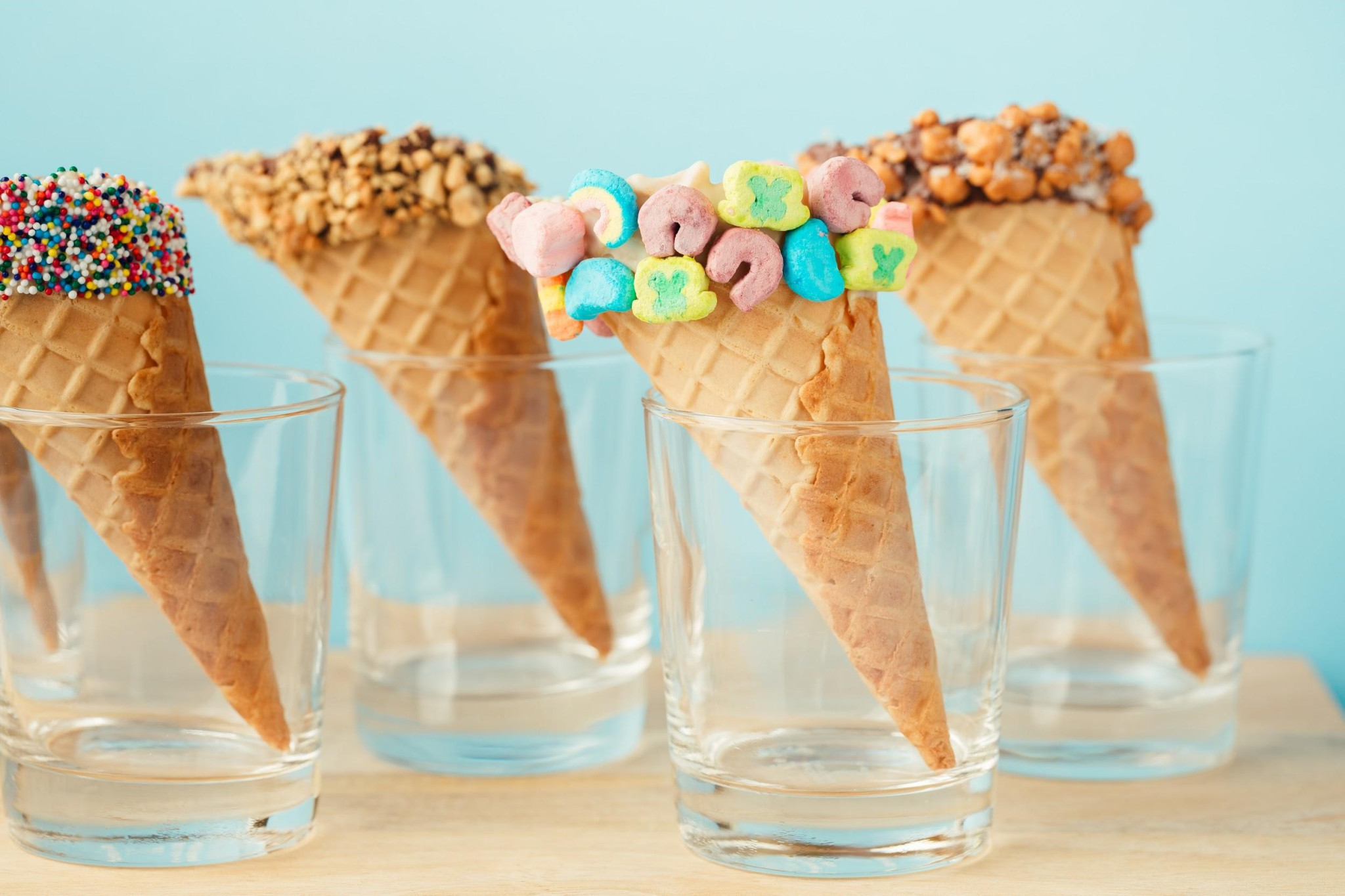 5 Ways to Dip Your Ice Cream Cones Homemade Dessert Ideas