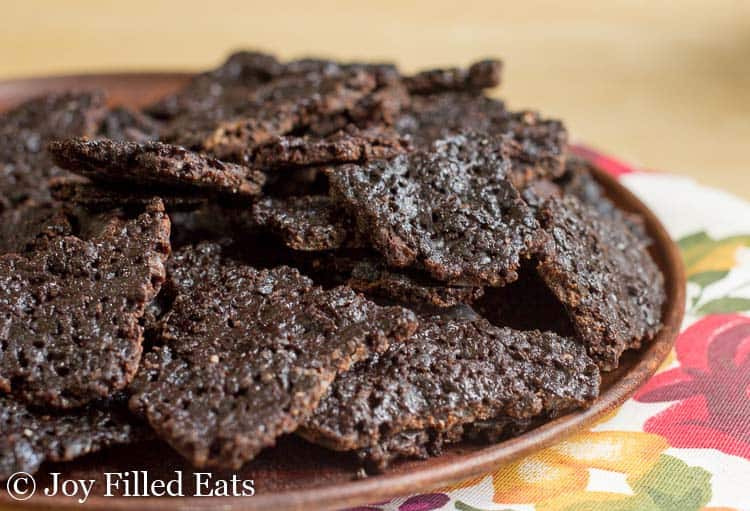 Keto Brownie Brittle Recipe (Easy Crispy Brownie Bark)