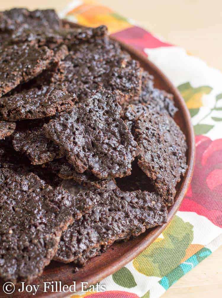 Keto Brownie Brittle Recipe (Easy Crispy Brownie Bark)