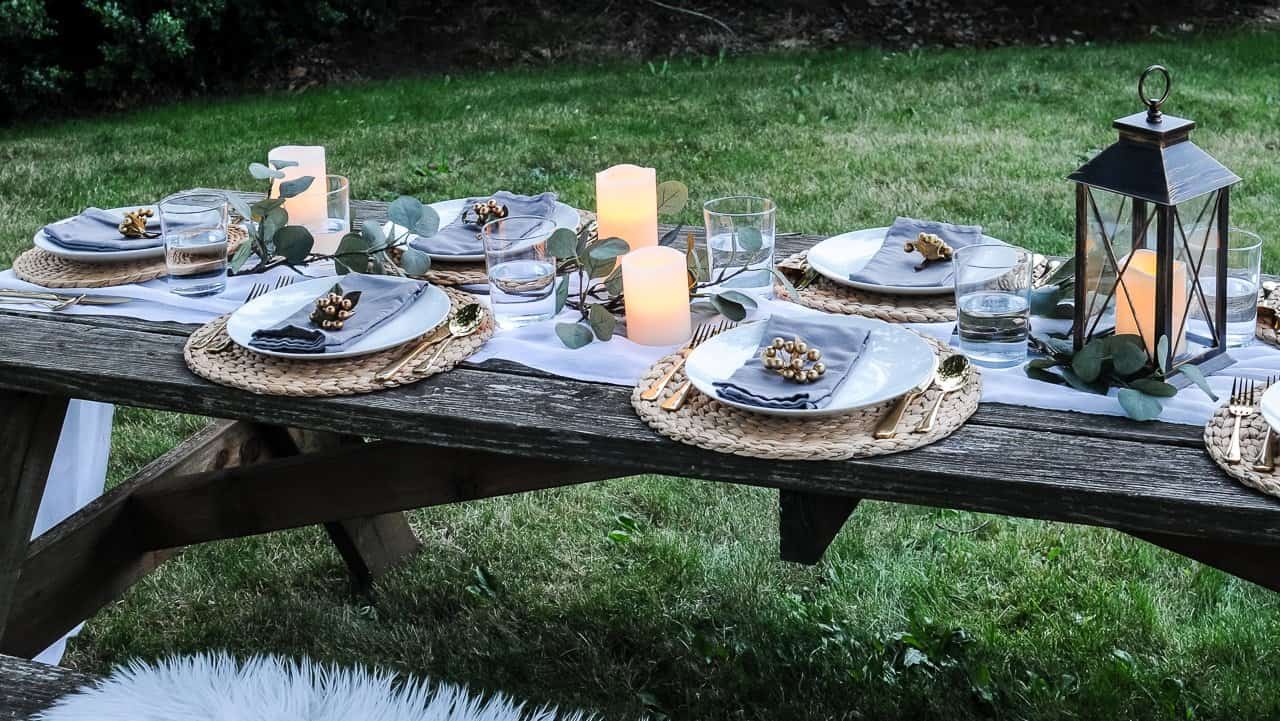 Lovely Outdoor Table Decor for a Dinner Al Fresco Joyful Derivatives