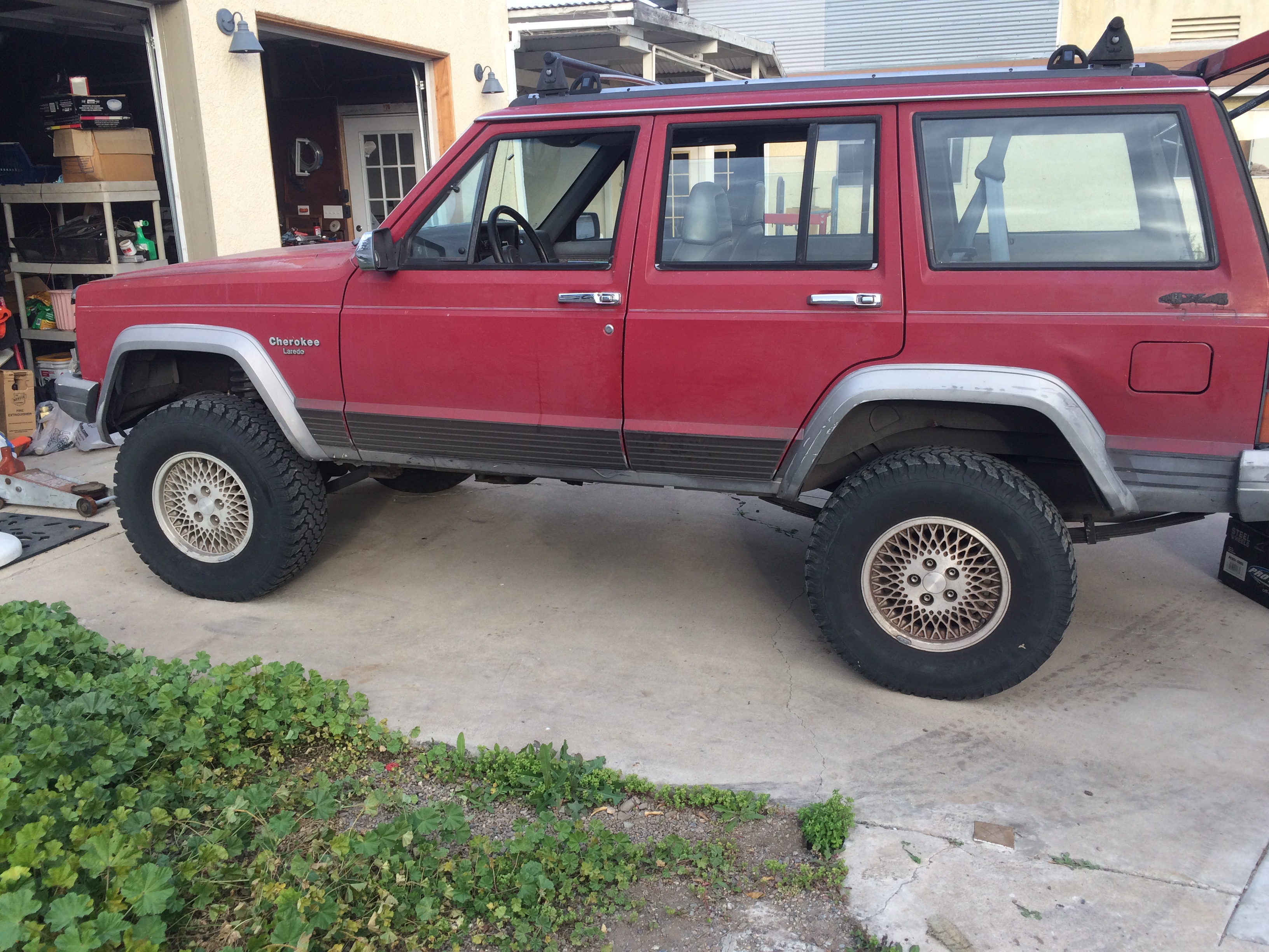 Cheap Cherokee Build Series Wheels and Tires JPFreek