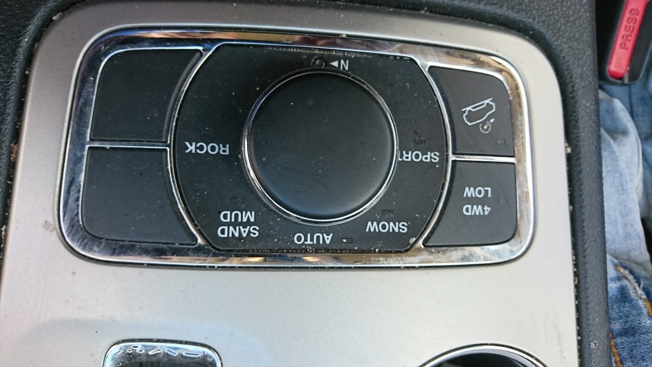 Stuck in 4wd?? 2012 Jeep Grand Cherokee Limited Forum