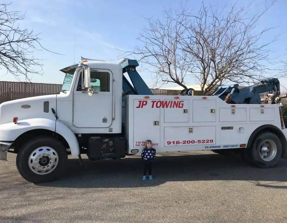 JP Towing Heavy Duty Towing Roadside Assistance Accident Recovery