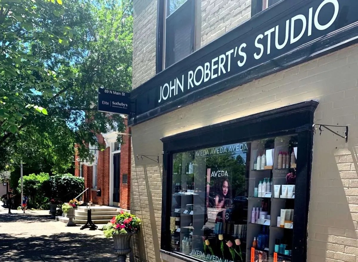 Chagrin Falls · John Robert's Spa