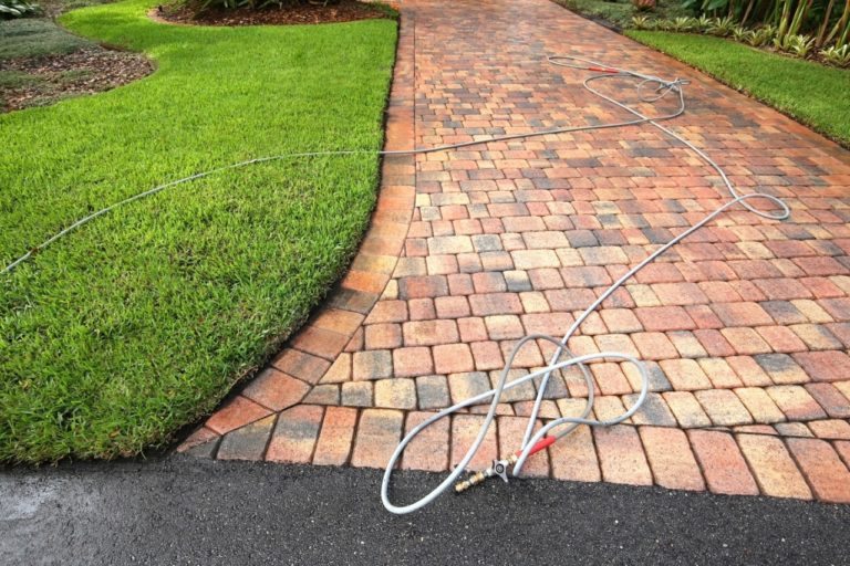 How to clean pavers with vinegar? JS Brick Pavers