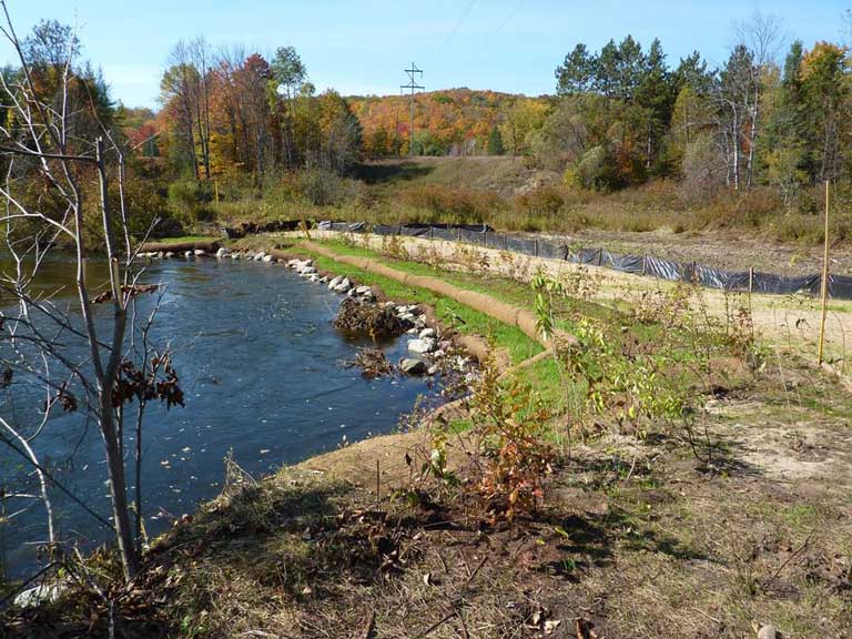Pipeline Riverbank Restoration Job Site Services