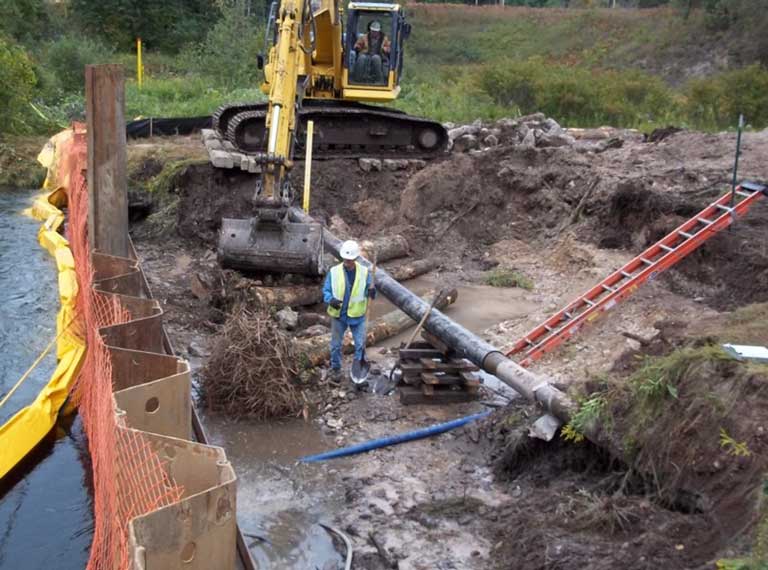 Pipeline Riverbank Restoration Job Site Services