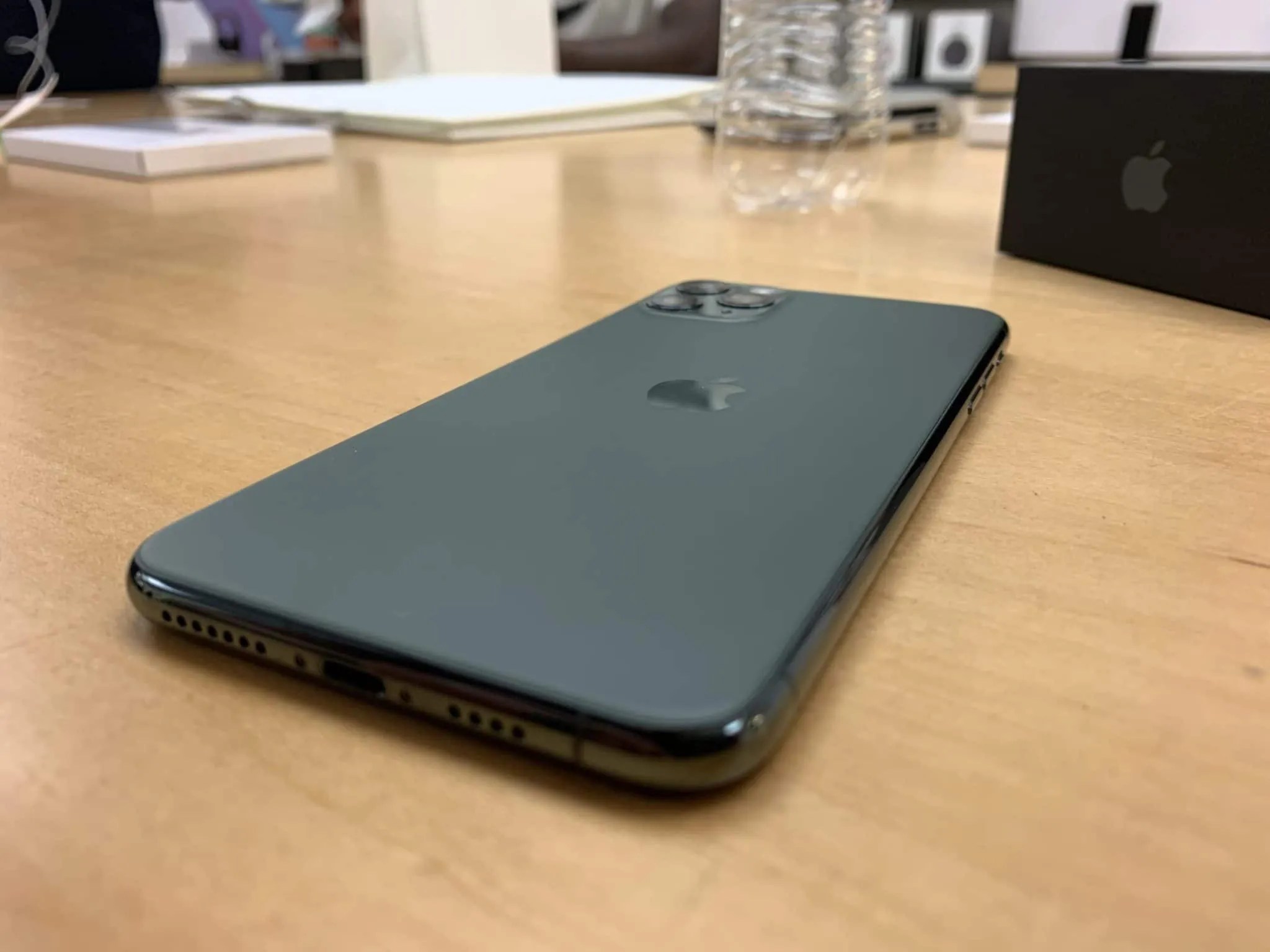 Iphone 11 Pro Max Impressions A Great New Phone In A Familiar Body Jswordsmith Com