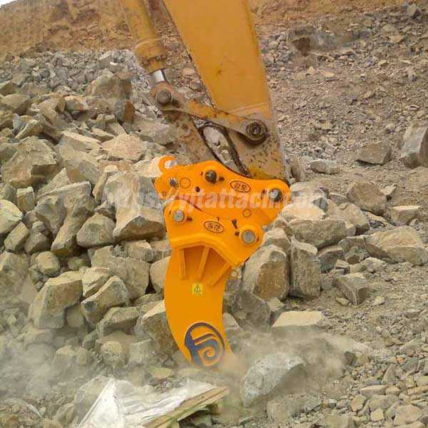 Best and safest excavator quick couplers , factory direct supply JIANGTU Excavator Attachments