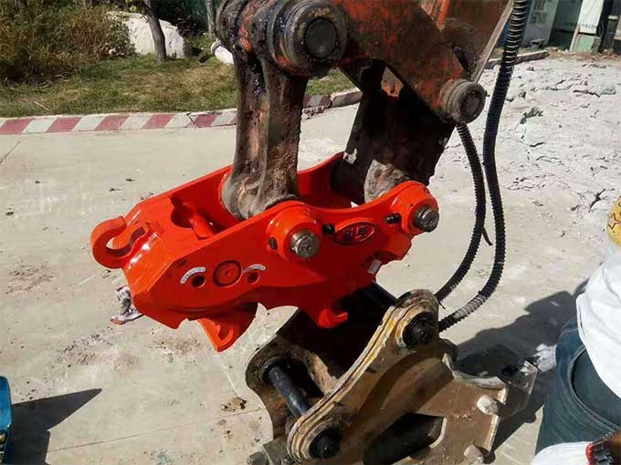 excavator quick coupler