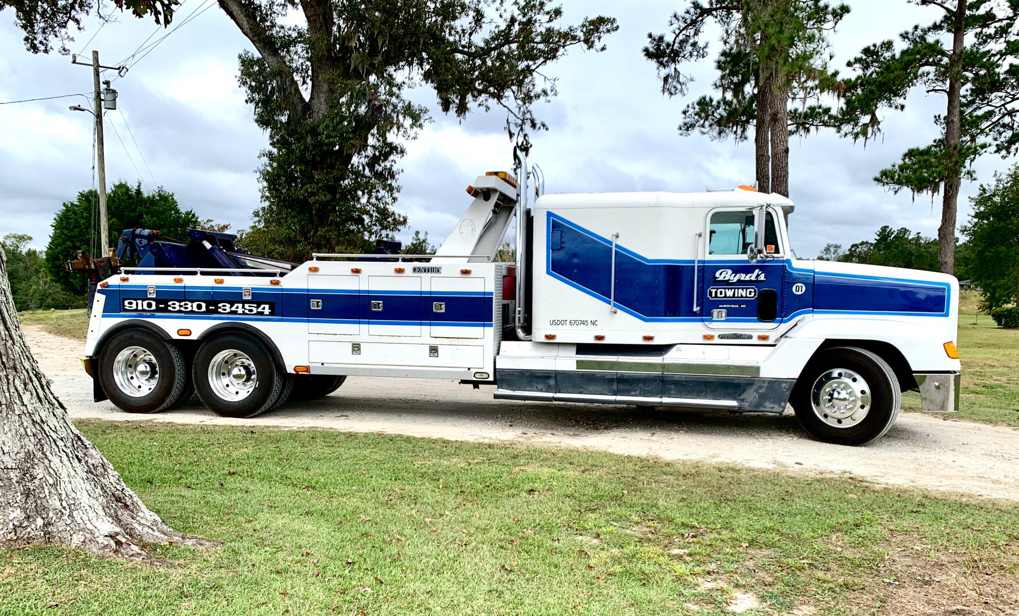 Towing Services, Roadside Assistance, Emergency Towing Maysville, NC