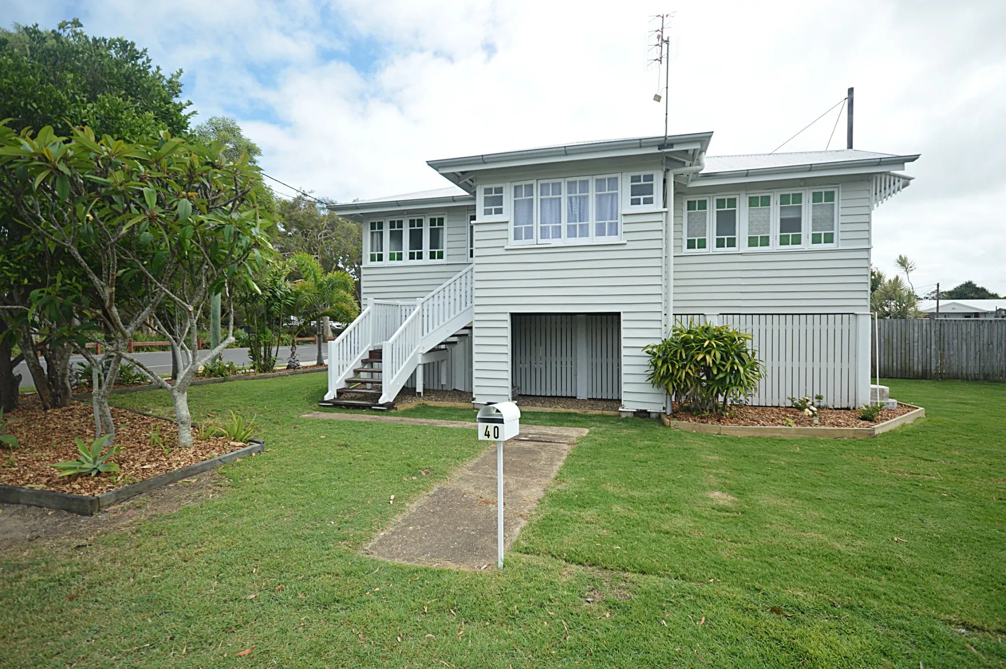 40 King Street, Urangan JTH Property Real Estate Agents Hervey Bay