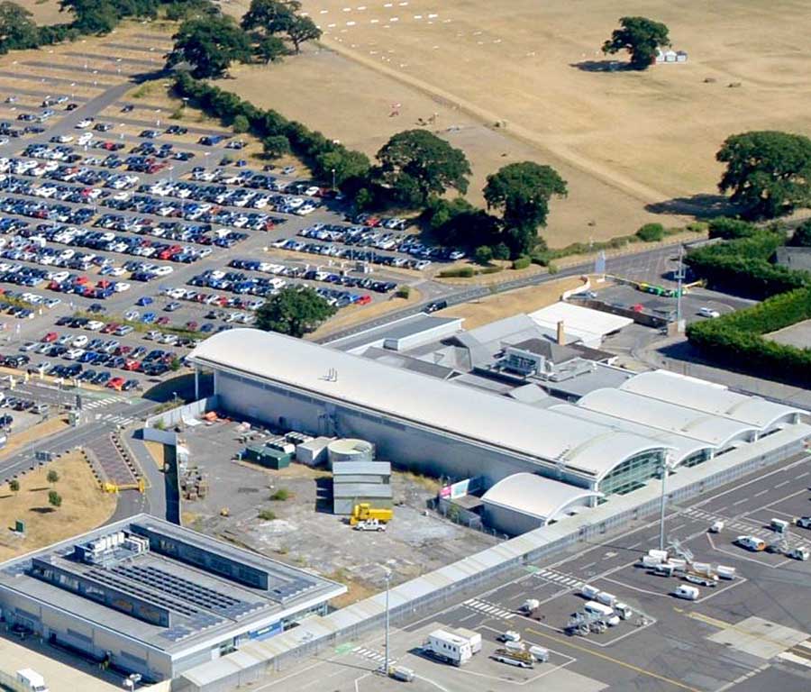 Bournemouth Airport Jubilee Car Cab Services in London