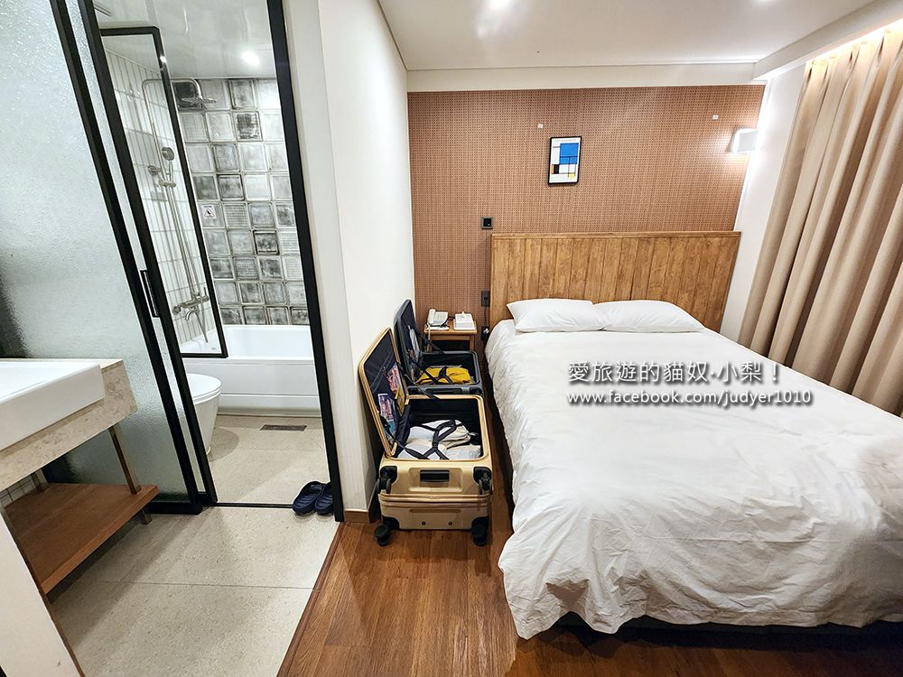 首爾東廟住宿 \ ARA HOTEL，近東廟站3號出口，附近有機場巴士、美食多，生活機能超好！