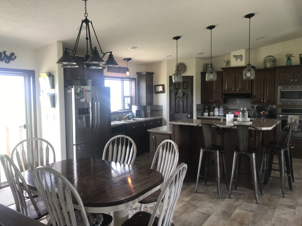 SOLD6589 Grass Lake Rd.Geraldine, MT 425,000 Juedeman & Co