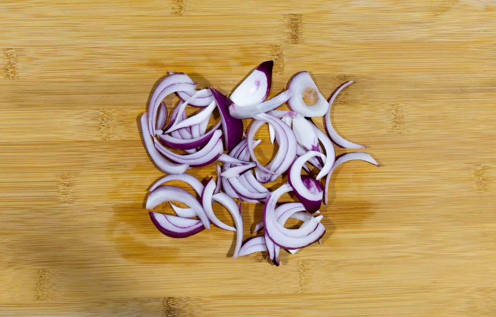 What is an onion Julienne Cut [Benefits, Tips and Methods]