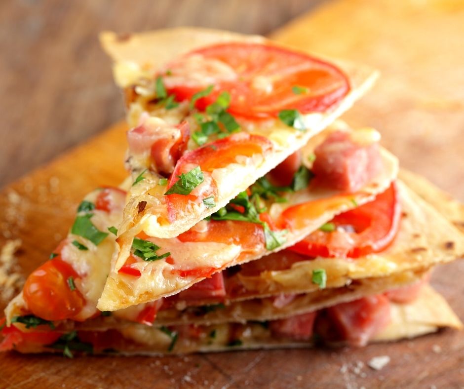 10Minute Healthy Tortilla Pizza To Satisfy Your Cravings