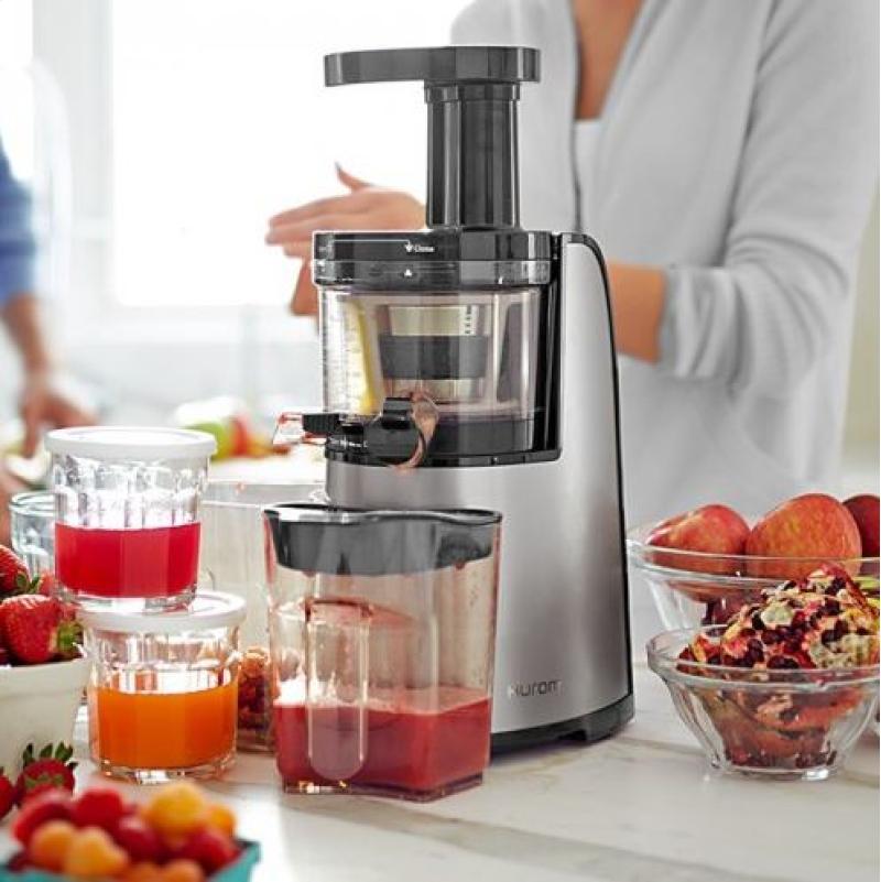 Omega J8004 Nutrition Center Commercial Masticating Juicer, White