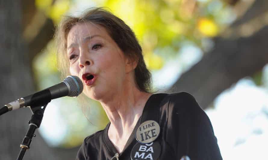 Nanci Griffith Her Bio, Husband, Career, Life, Death, 5 Unknown Facts
