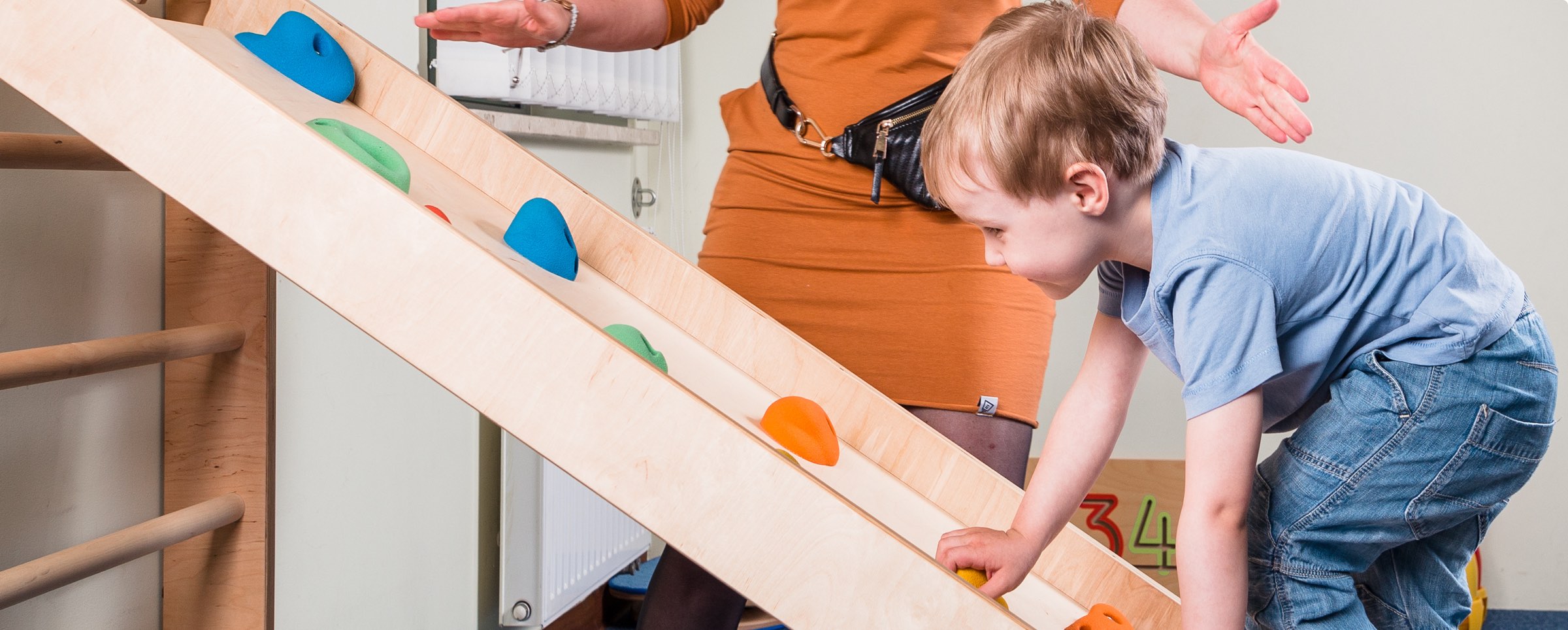 What is Sensory Integration and Sensory Processing? Julia Dyer