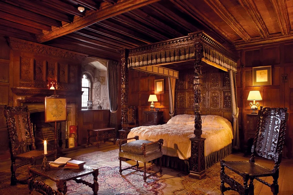 What Were Early Modern Beds Like?