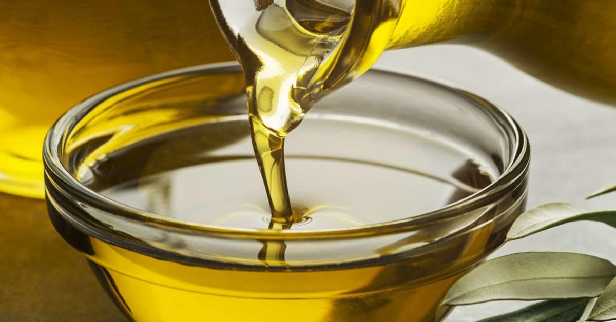 Can You Use Vegetable Oil Instead Of Olive Oil? Julian Nayuri