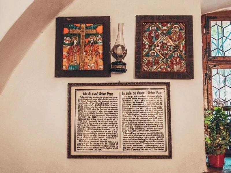 Prima Școală Românească (First Romanian School) Top 11 things to do in Brasov, Romania