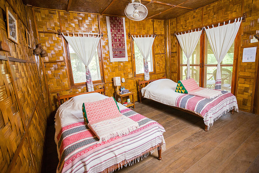 ボートランディングGH ラオス旅行はジャンピングツアー