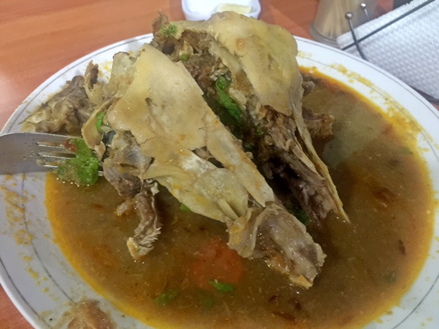Dua Hari di Medan Sop Kepala Kambing dan Durian Medan Part I Life