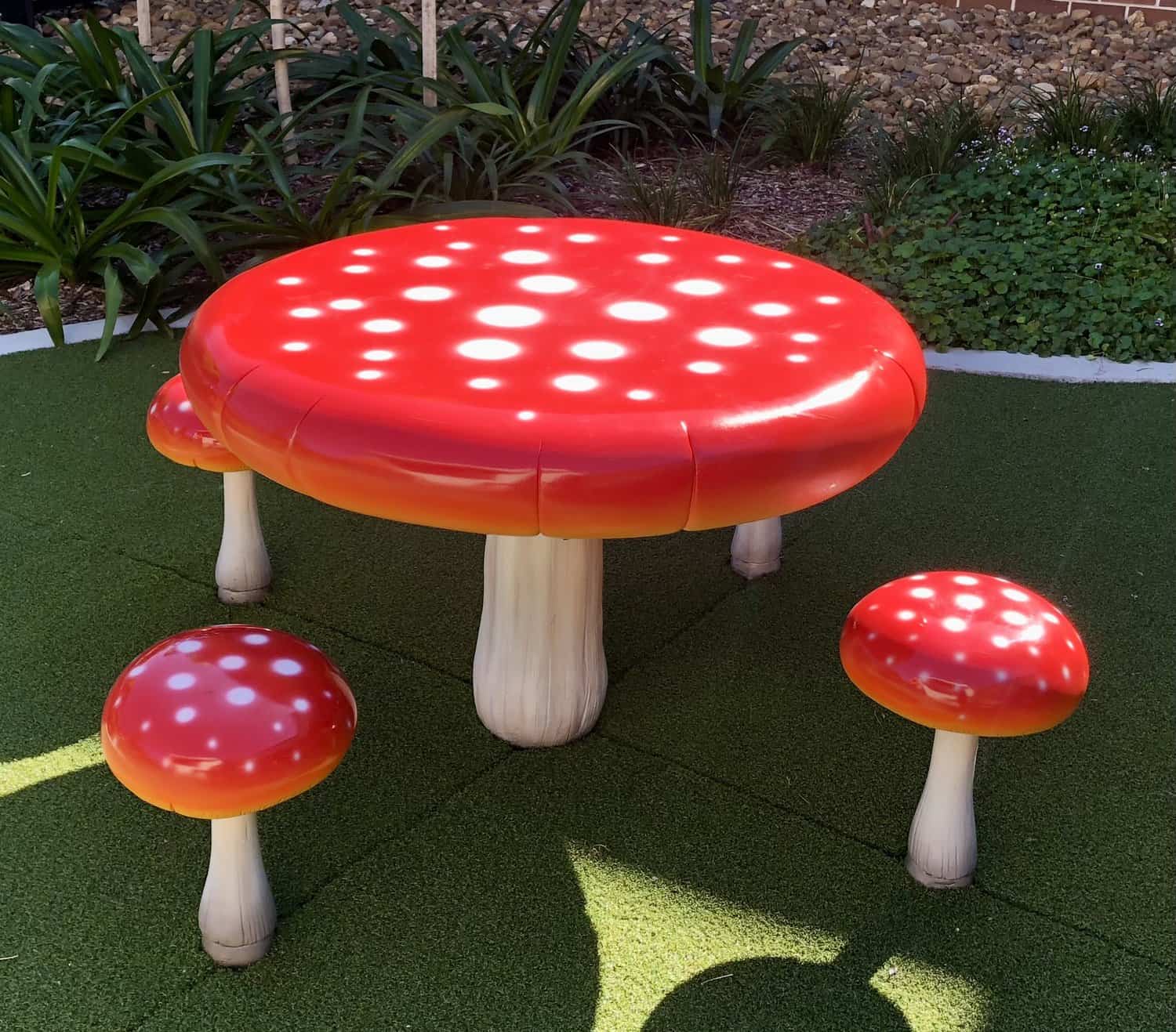 Toadstool Table Set Jungle Play