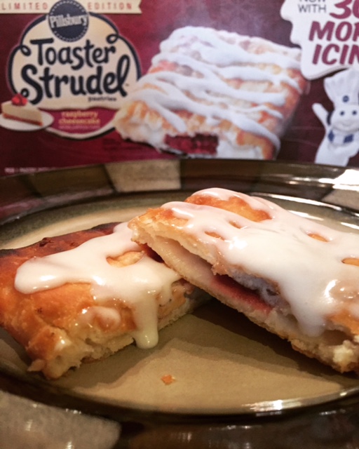 REVIEW Pillsbury Raspberry Cheesecake Toaster Strudel Junk Banter