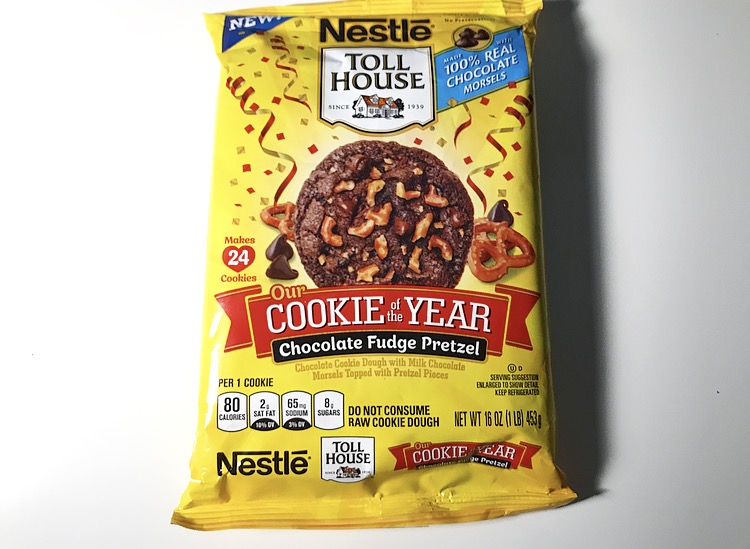 REVIEW Nestle Toll House Chocolate Fudge Pretzel (2017 Cookie of the Year) Junk Banter