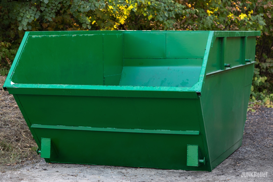 Do Chicago Junk Removal Companies Dispose of Yard Waste?