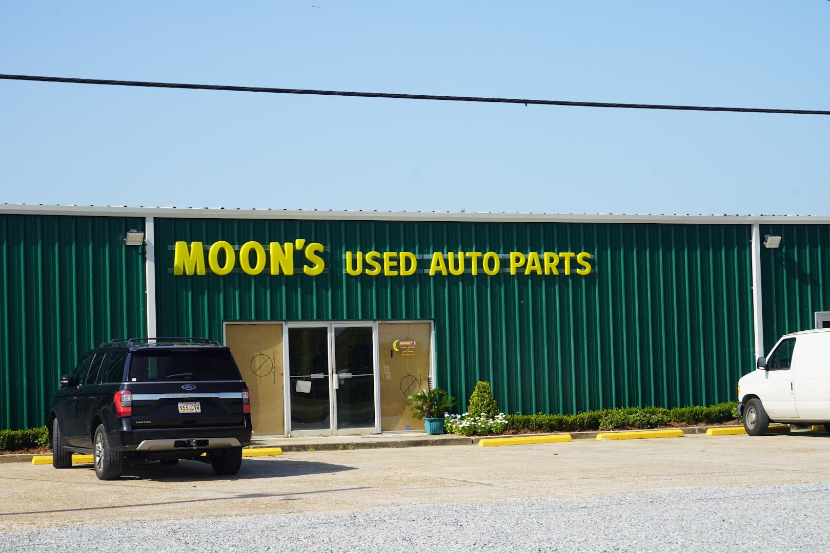 Moon's Used Auto Parts Auto parts store In Westwego LA 70094