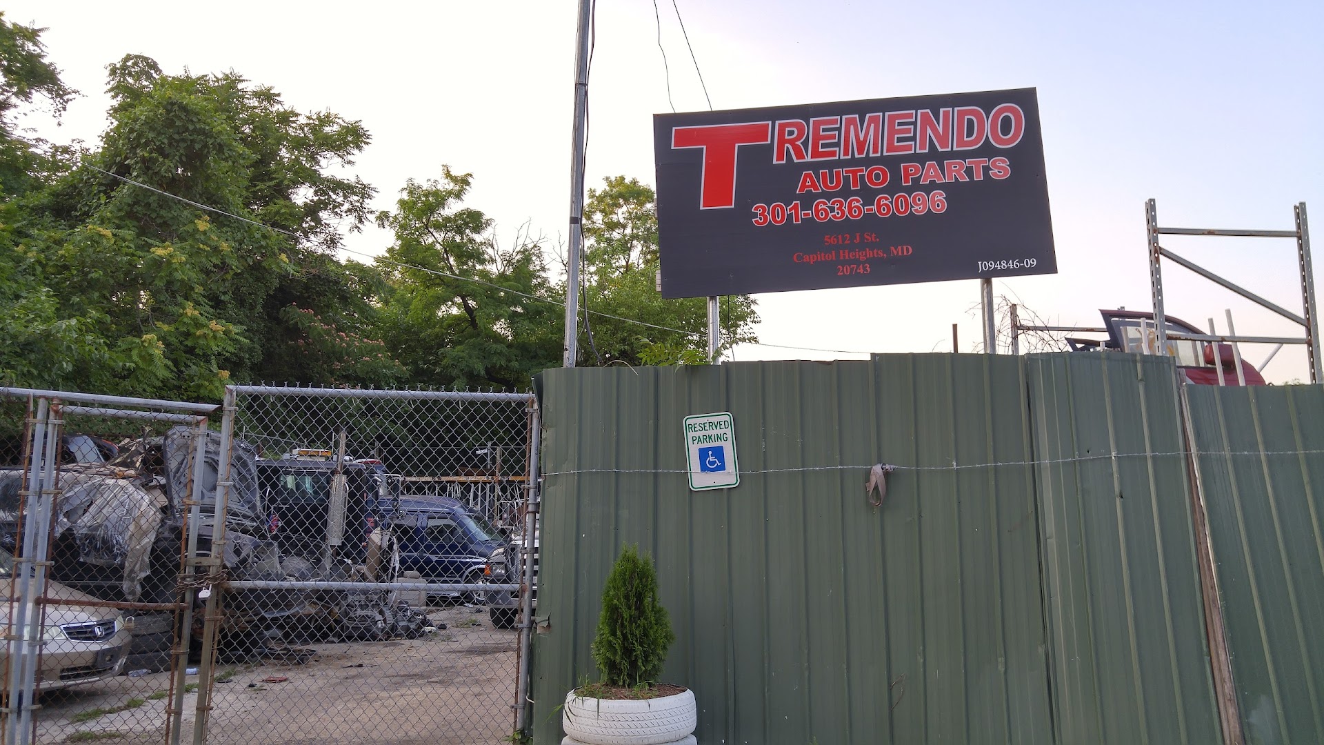 Tremendo Towing Auto parts market In Capitol Heights MD 20743