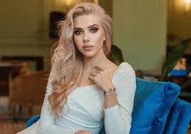 Biography of Internet Personality Kate Shumskaya | Family & Net Worth