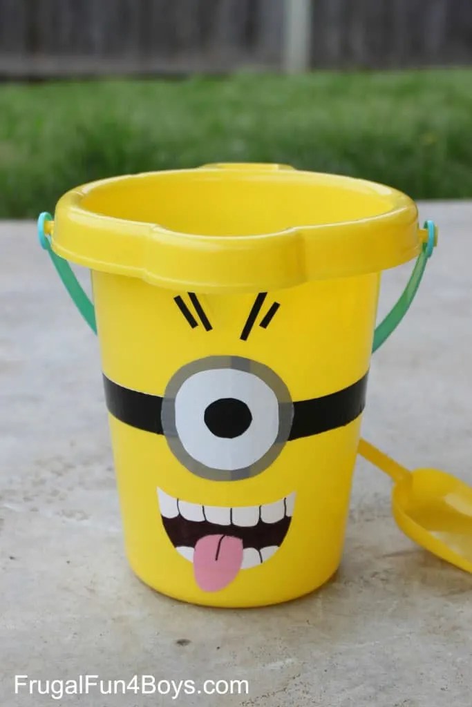 21 Minion Crafts Your Little Henchmen Will Go Crazy For!