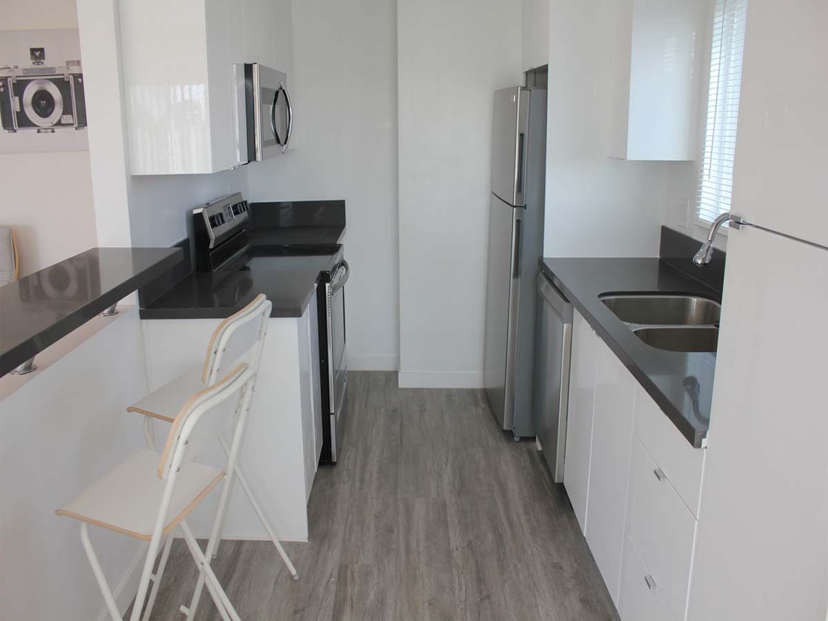 West La Fully Furnished Apartment Rentals in Los Angeles