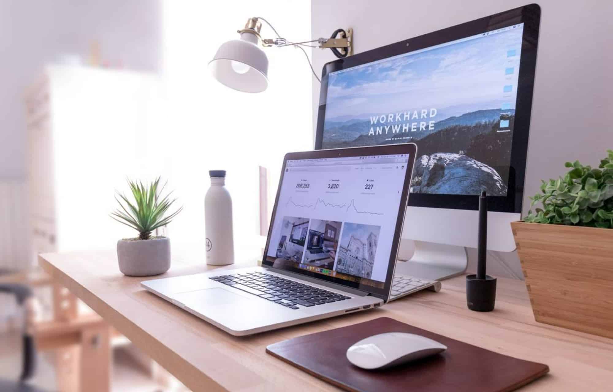 Top 9+ Best Desks for Graphic Designers in 2024 (Oct)