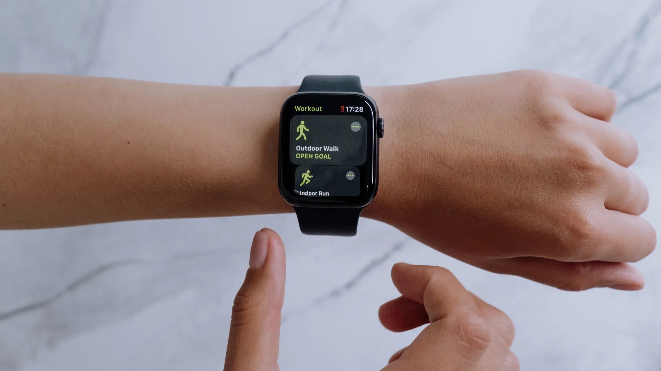 12+ Best Apple Watch Alternatives for 2024 (Ranked)