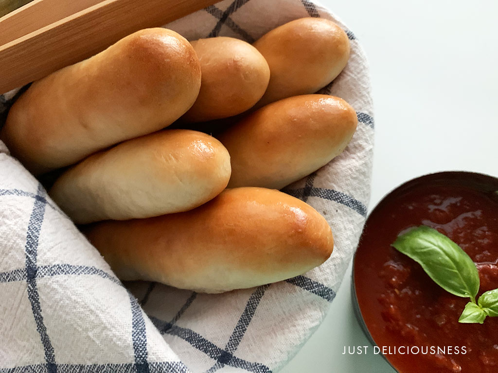 Breadsticks (Olive Garden Style)