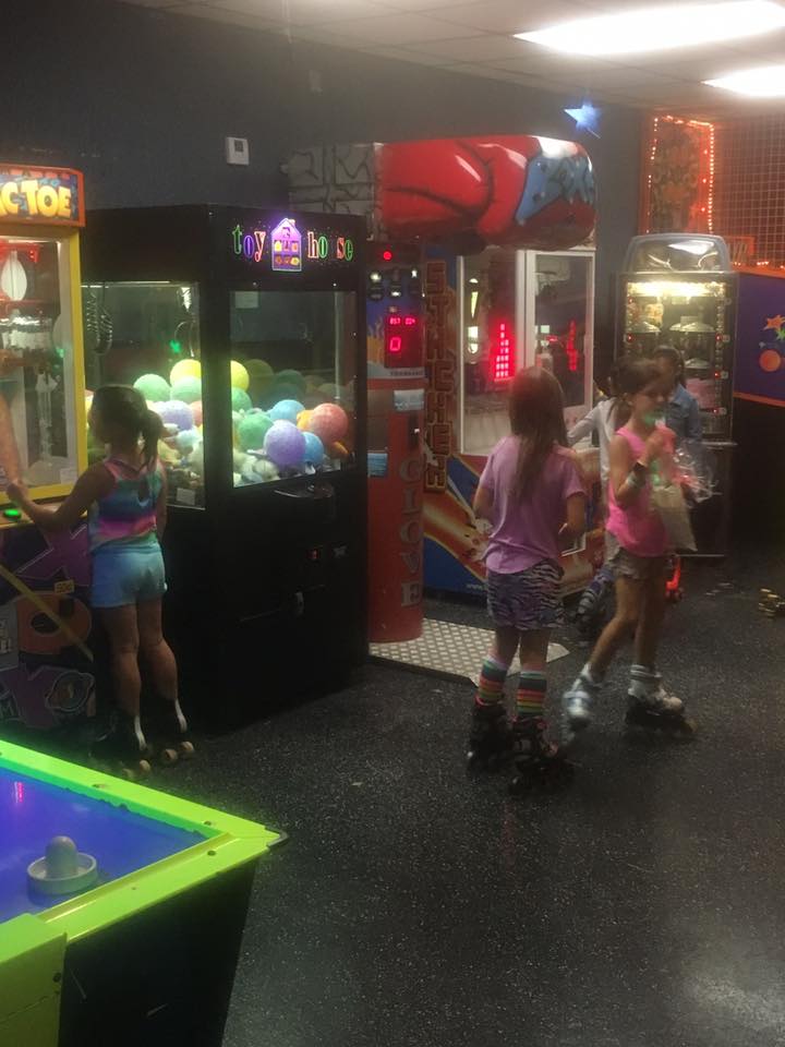 gameroom2 Just for Fun Roller Rink Best birthday parties in